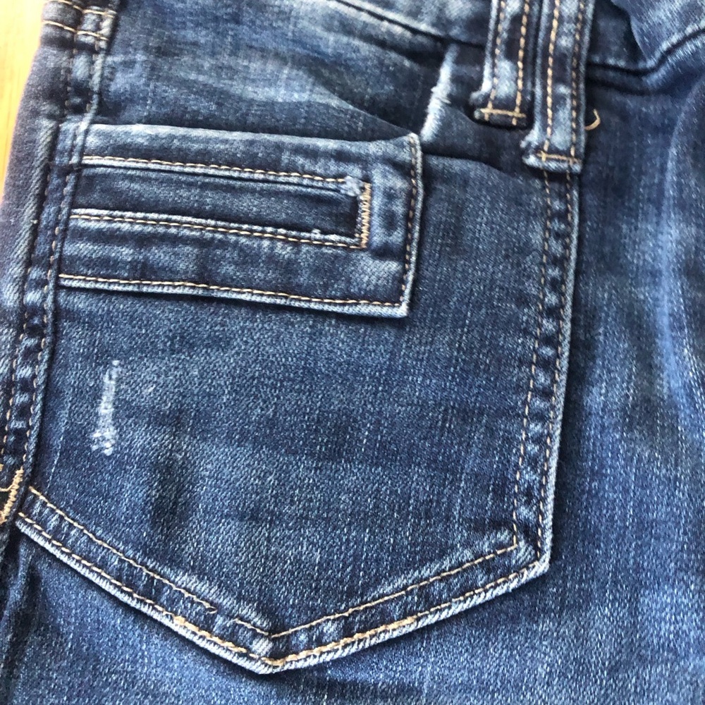 Kut from the Kloth women’s Stevie straight leg jeans - Picture 5 of 7